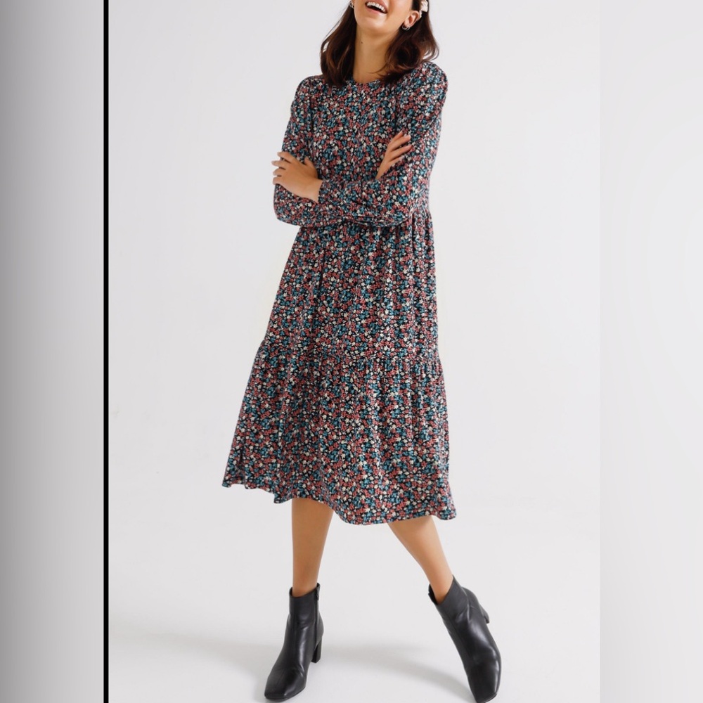 NWT Love, Olive Co Floral Trapeze Tiered MIDI Dress Floral Long Sleeve Size XL